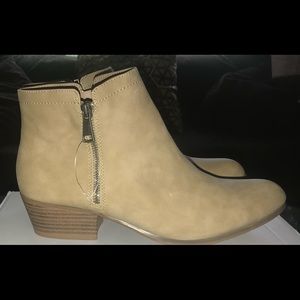 Women’s ankle boots